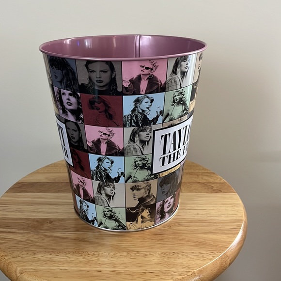 Taylor Swift The Eras Tour Pink Popcorn Bucket Music Collectible Movie - Picture 4 of 6